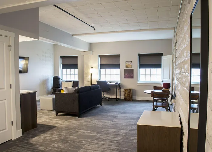 Hotel Millwright